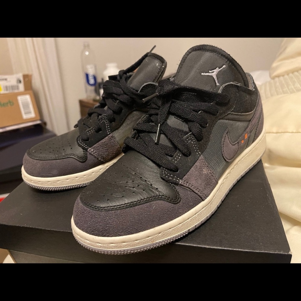 Youth air Jordan craft